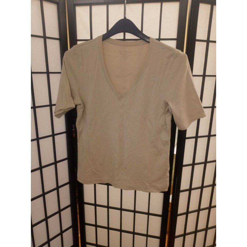 Chico's T-Shirt Tan Size 1 Short Sleeve V-Neck Cotton Stretch Knit Pullover